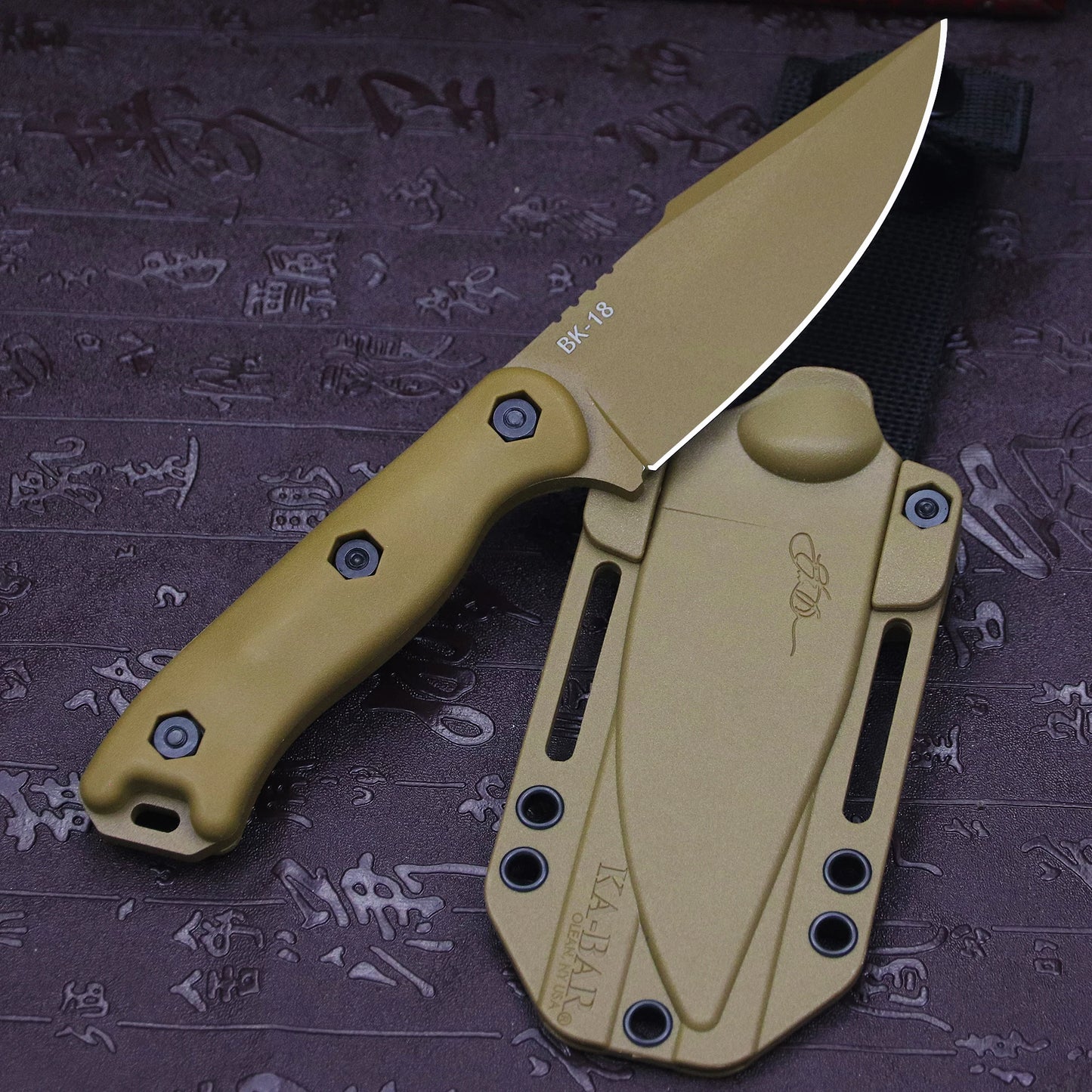 Faca com proteção K-18